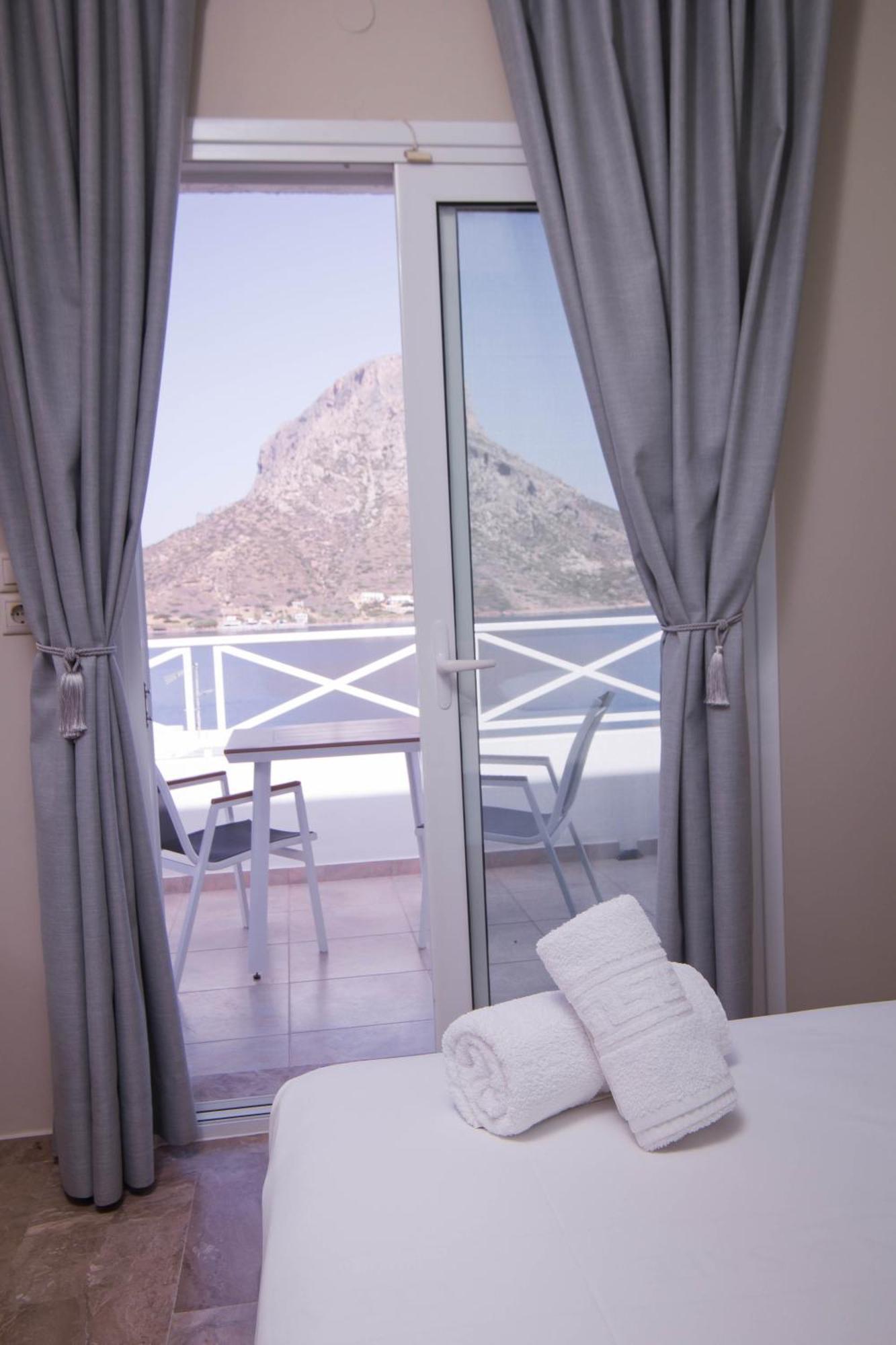 Acropolis Hotel มาซูรี ภายนอก รูปภาพ