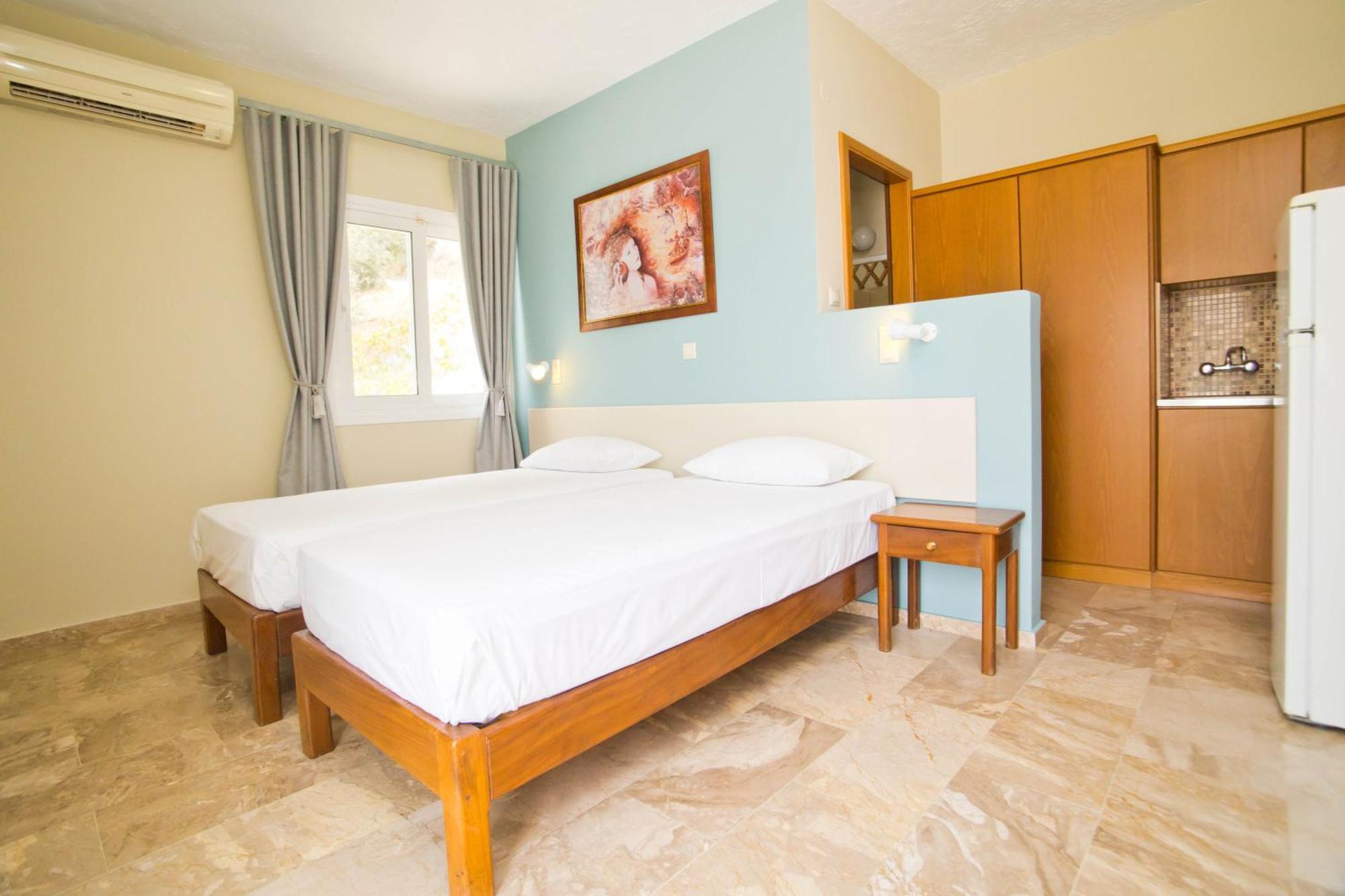 Acropolis Hotel มาซูรี ภายนอก รูปภาพ